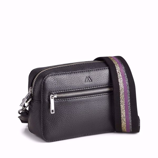 Gullsmed Danielsen. Elea Crossbody Bag Grain Black wBlack Strap MARKBERG ELEA CROSSBODY BAG, GRAIN SORT M. CHESTNUT SORT