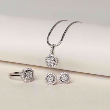 EC 1914 Diamantøredobber - 585 hvitt gull 0,50 ct. WSI.