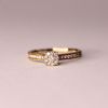 Bilde av Ring gult gull m. diamanter - 0,27 ct TWP1 (SR614YG)