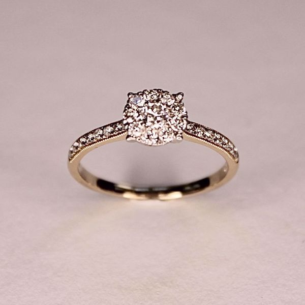 Bilde av Ring 14K g.gull med diamant 0.45 ct TWP1 (SL8407YG)