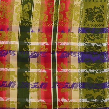 Silkeskjerf til bunad. 70 x 70 cm. 