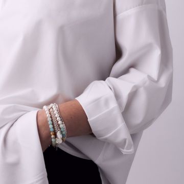 Kraftig panserarmbånd i sølv. Kan reguleres i lengdene 16 og 18 cm. 