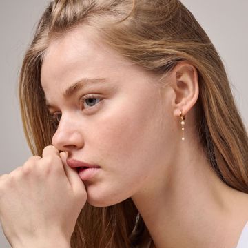 Enamel Copenhagen Lola Bold Øreringer Daisy. Forgylt sølv med emalje. 
