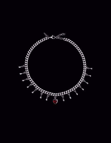 Maria Nilsdotter Halskjede Drop of Heart - 925 sølv med mosambikk-granat. 