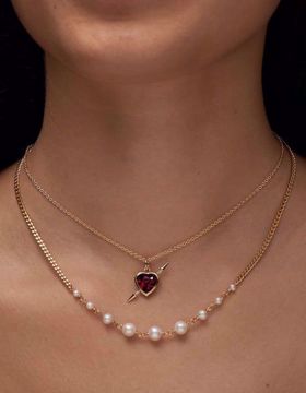 Maria Nilsdotter Halskjede Rebel Love | Smykke med Rød Granat | Gullsmed Danielsens Eftf. 