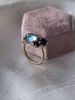 Noën Jewellery Stellini Ring 585 gull med blå topaser, turmalin og diamanter. 0,20 ct. TWVS. Stående. 