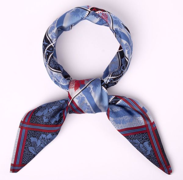 Tyrihans Eufemia Silkeskjerf, 70x70 cm. 