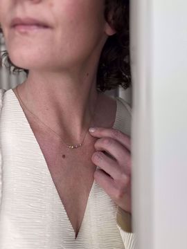 Noën Jewellery Shine Halskjede med rosa, blå og gule safirer - 585 gult gull