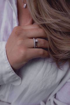 Diamantring i 585 gult gull rekkering, 0,25 ct. WSI