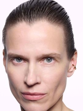 Maria Black Curl Medium Ear Cuff Gold. 