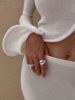 Sølvbelagt Terra Duo Ring Silver som legger seg rundt fingeren. 